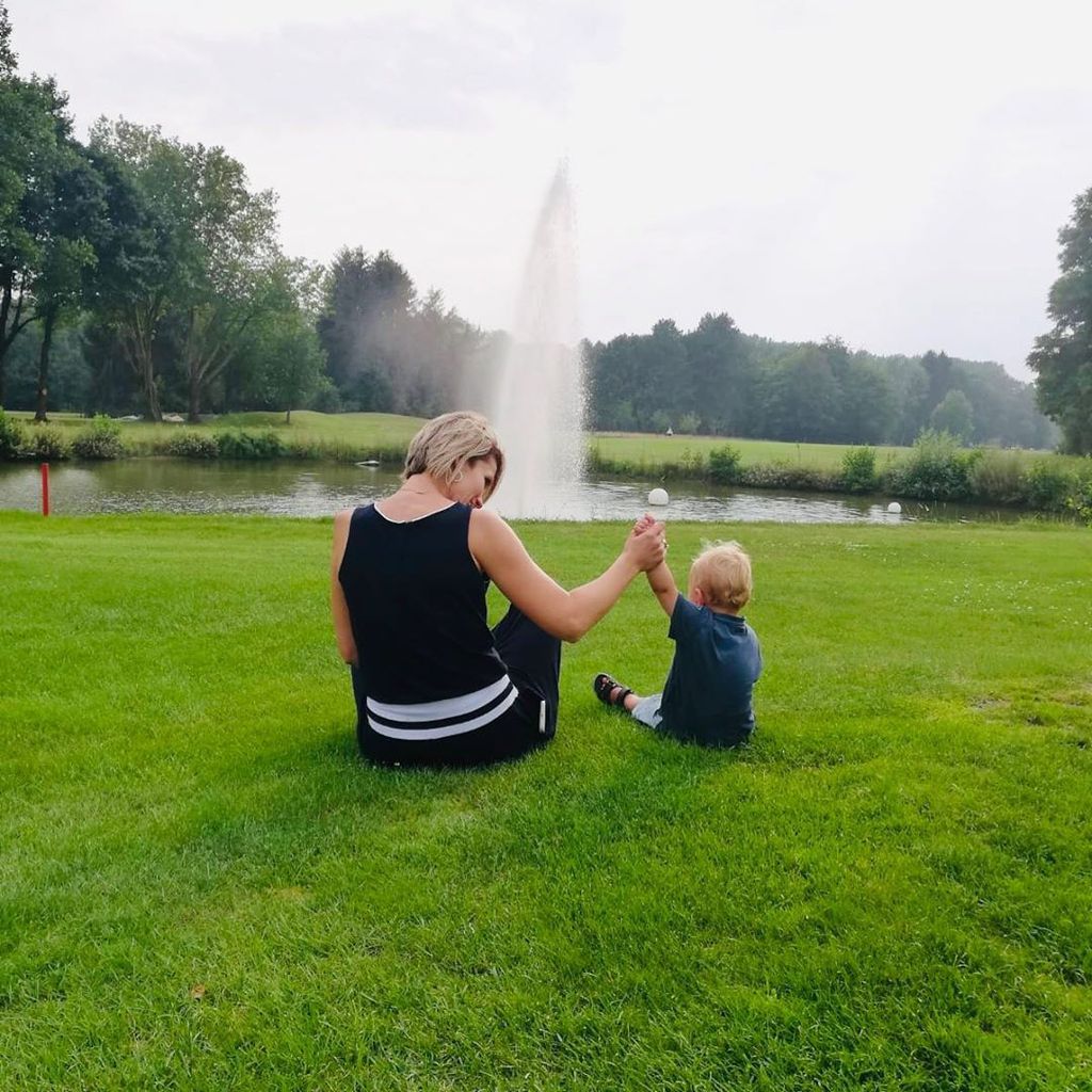 Anna-Maria Zimmermann mit ihrem Sohn Matti