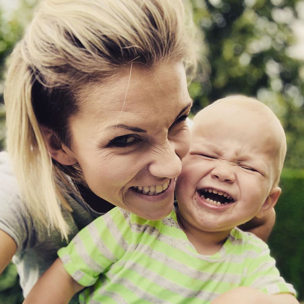 Anna-Maria Zimmermann mit ihrem Sohn Matti