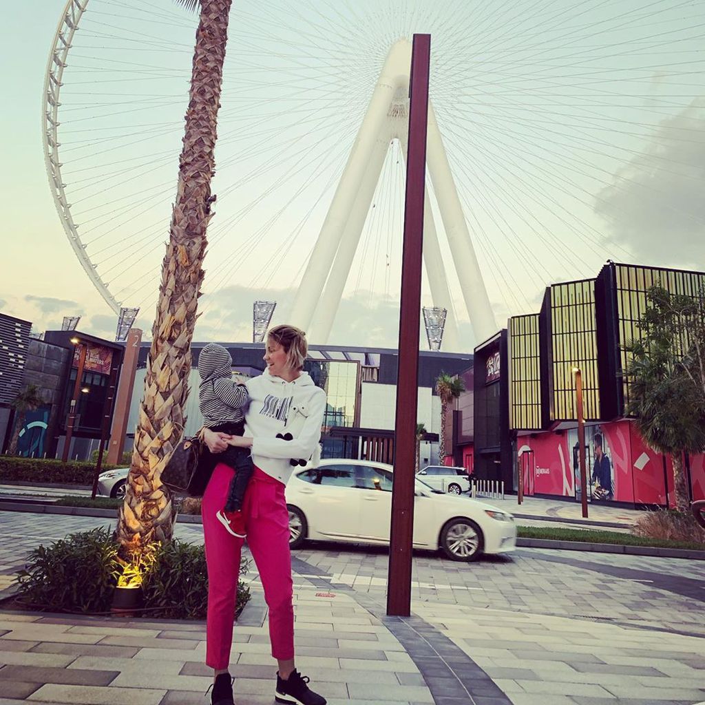 Anna-Maria Zimmermann und ihr Sohnemann Matti in Dubai