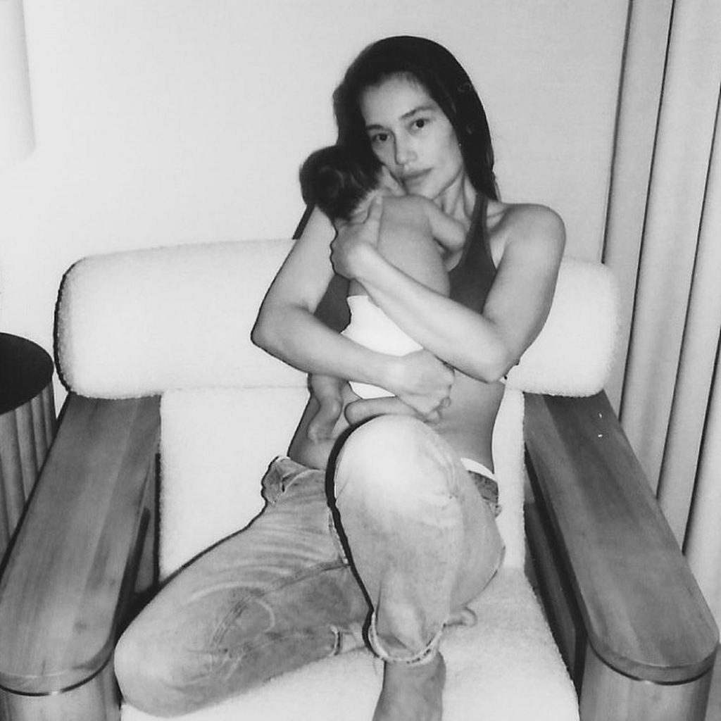 Anna Schürrle und ihr Baby Bodhi