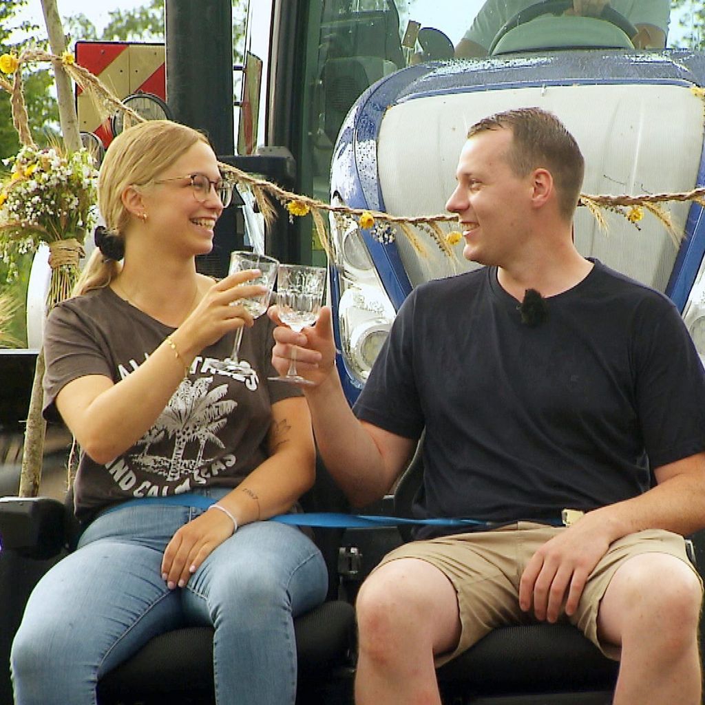 Anna und Jungbauer Max bei "Bauer sucht Frau"
