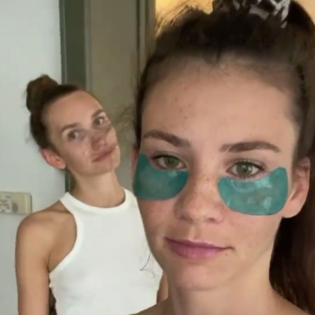 Anna Wilken und Betty Taube vor der Hochzeit