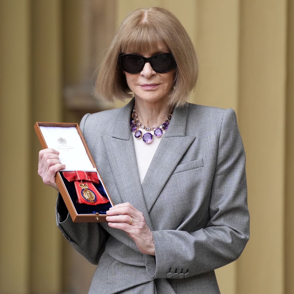 Anna Wintour mit ihrer Presidential Medal of Freedom im Februar 2025