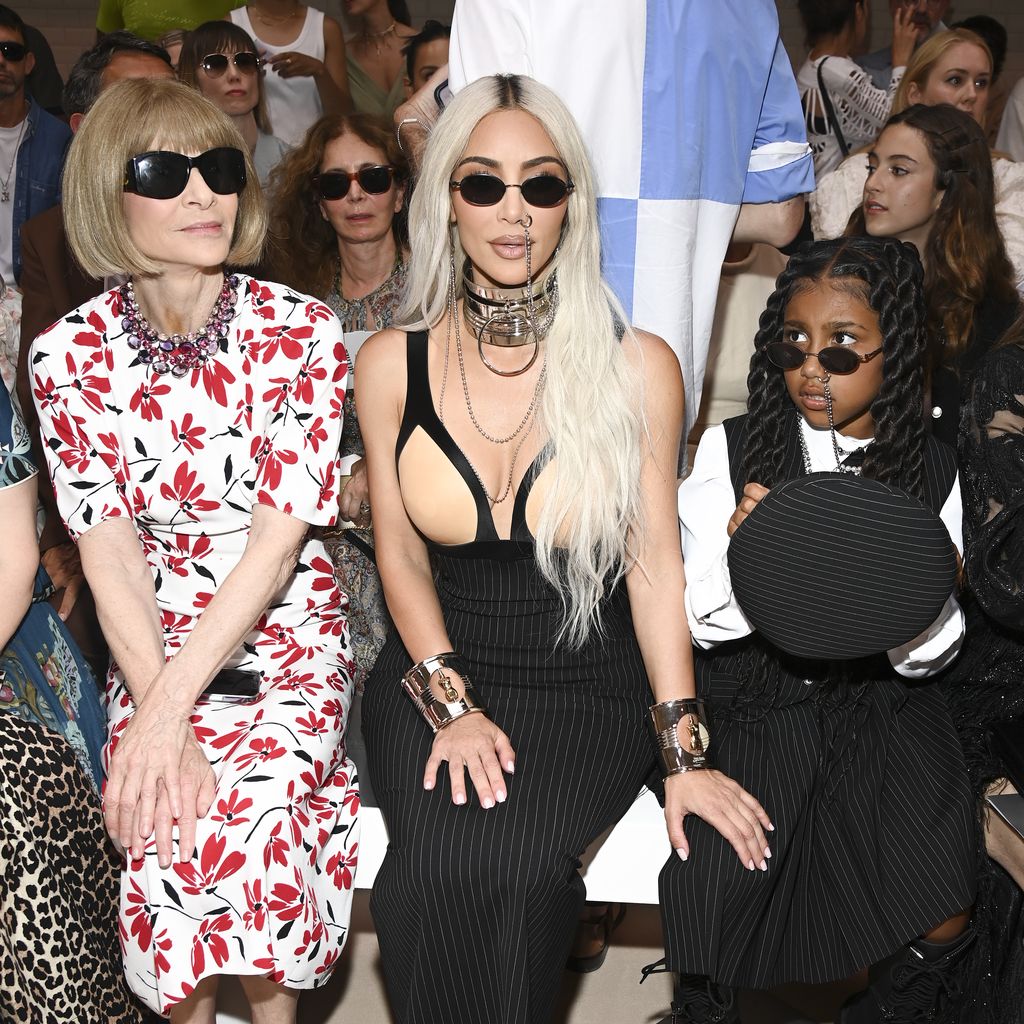 Anna Wintour, Kim Kardashian und North West bei der Paris Fashion Week, 2022