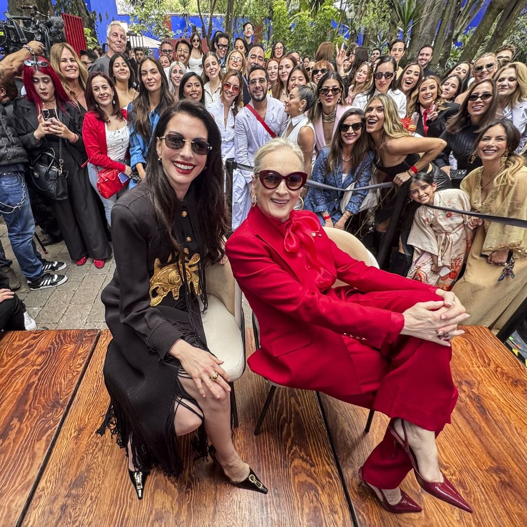 Anne Hathaway und Meryl Streep bei einer Pressekonferenz zu "Der Teufel trägt Prada 2" in der Casa Azul in Mexiko-Stadt