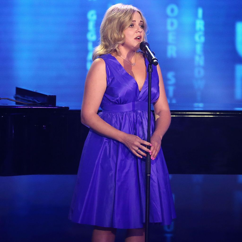 Annett Louisan bei "Udo Juergens – Mitten im Leben"