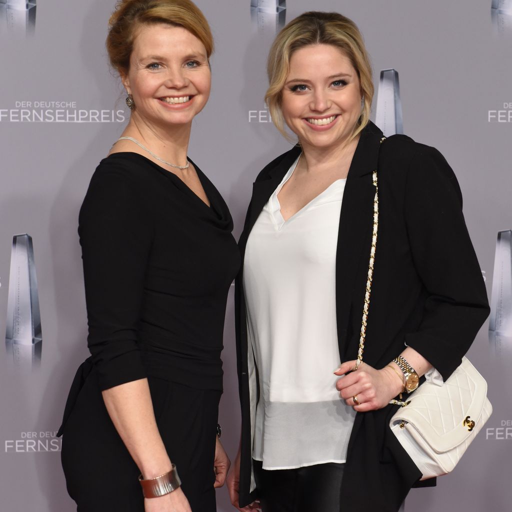 Annette und Caroline Frier bei der Verleihung Der Deutsche Fernsehpreis
