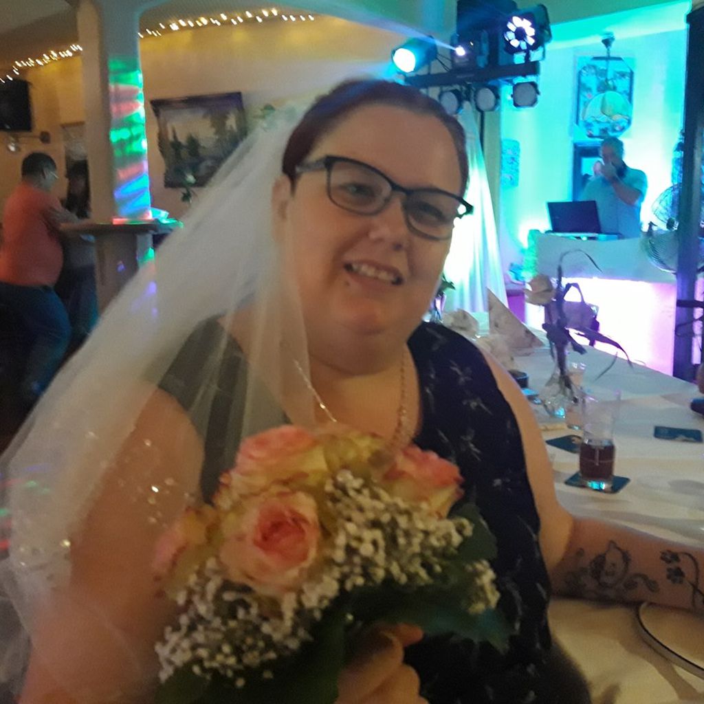 Annika, Ingos Partnerin