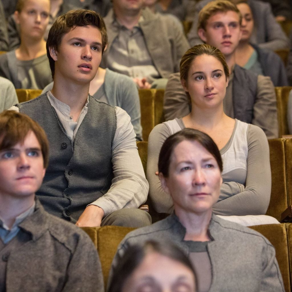 Ansel Elgort und Shailene Woodley in einer Szene aus "Divergent"