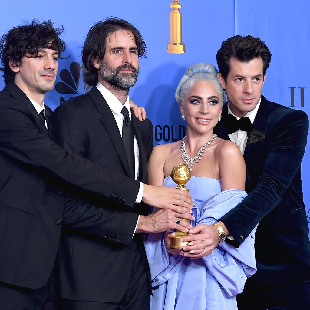 Anthony Rossomando, Andrew Wyatt, Lady Gaga und Mark Ronson bei den Golden Globes