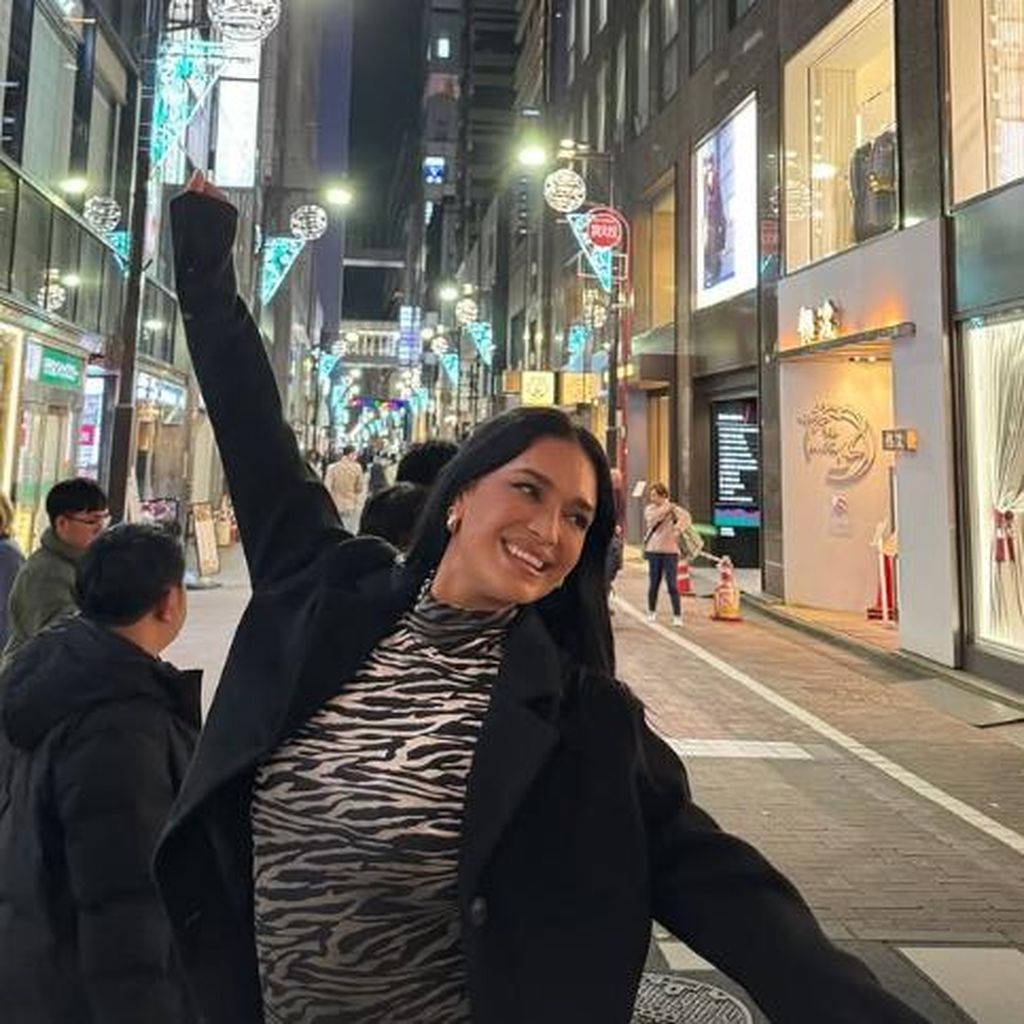 April Love Geary in Japan, Dezember 2024