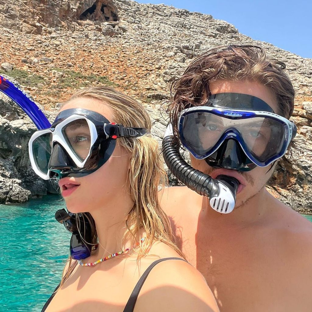Ari Fournier und Cole Sprouse, Model und Schauspieler