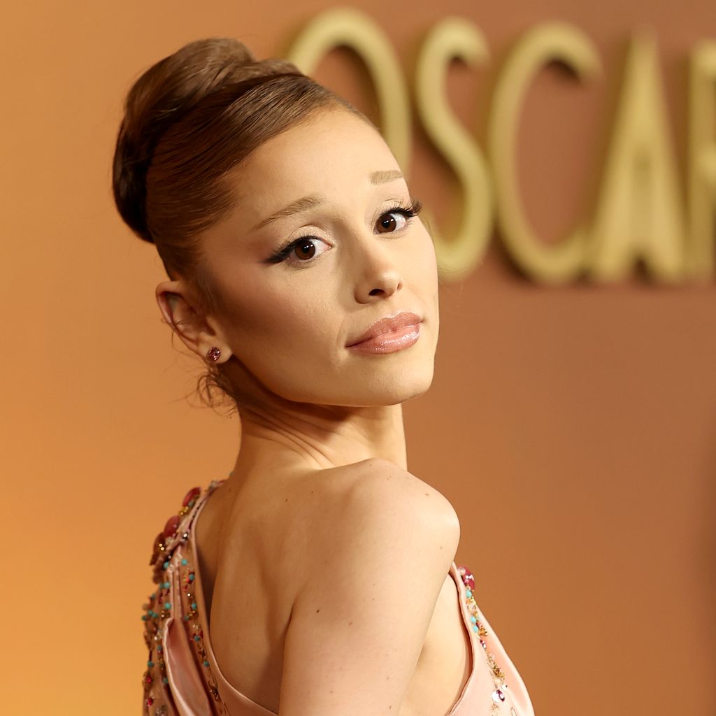 Ariana Grande bei den Governors Awards 2025 im Ray Dolby Ballroom in Hollywood