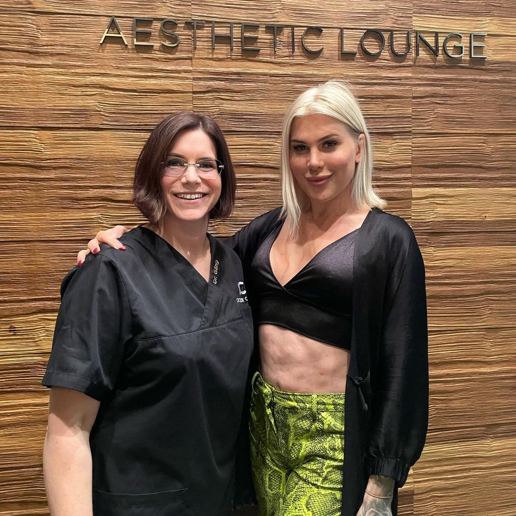 Arielle Rippegather mit ihrer Ärztin Dr. Dania Gäng