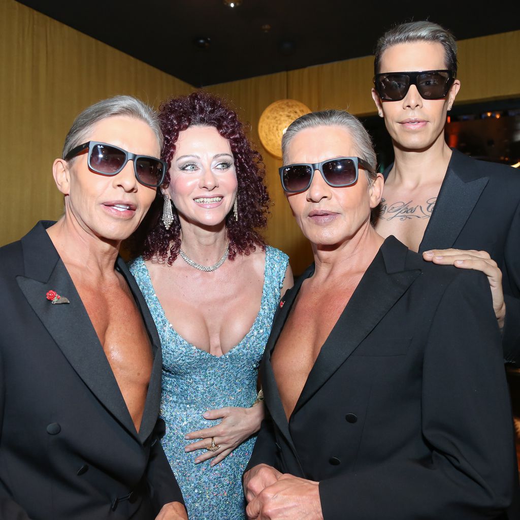 Arnold, Oskar und Florian Wess mit Christina Lugner, 2015