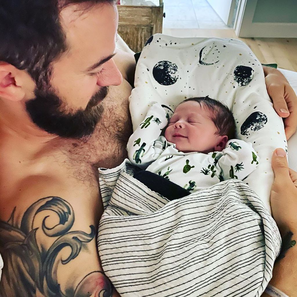 Artem Chigvintsev und Baby Matteo