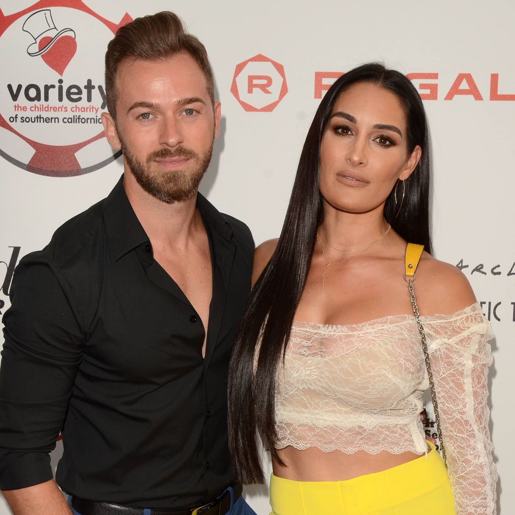 Artem Chigvintsev und Nikki Bella, 2019