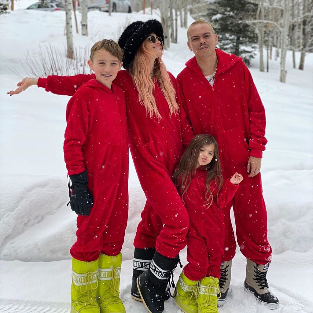 Ashlee Simpson mit ihrer Familie