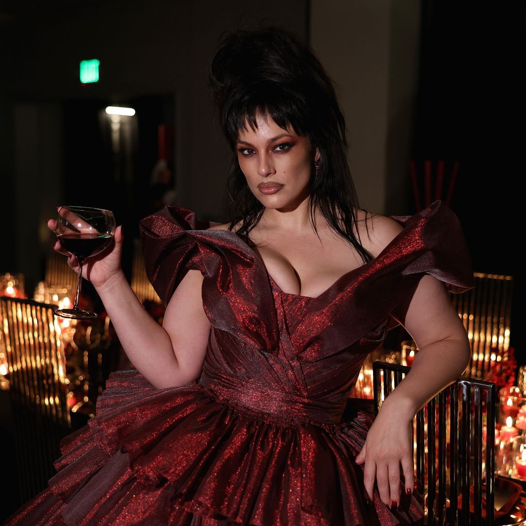 Ashley Graham auf ihrer "Beetlejuice"-Geburtstagsparty 2024