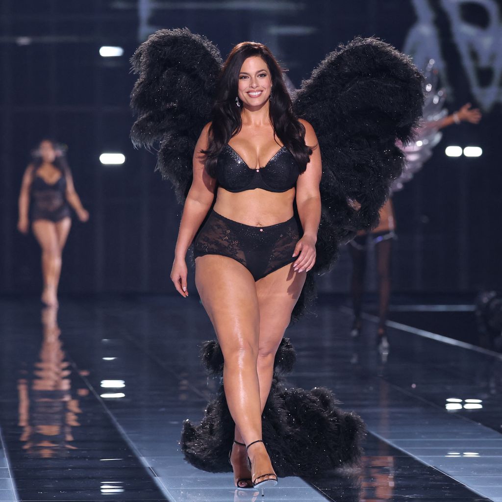 Ashley Graham auf dem Laufsteg der Victoria’s-Secret-Show in New York