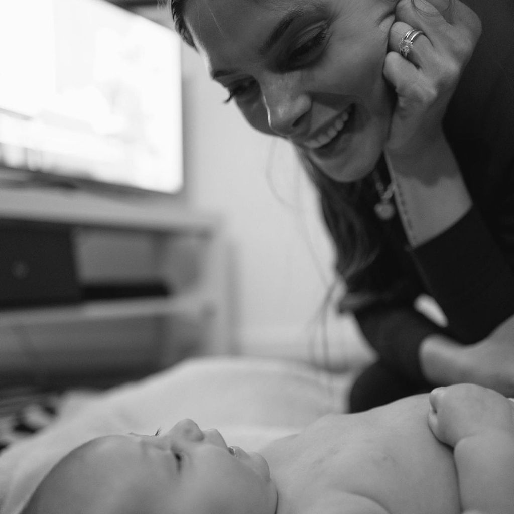 Ashley Greene und ihre Tochter Kingsley im November 2022