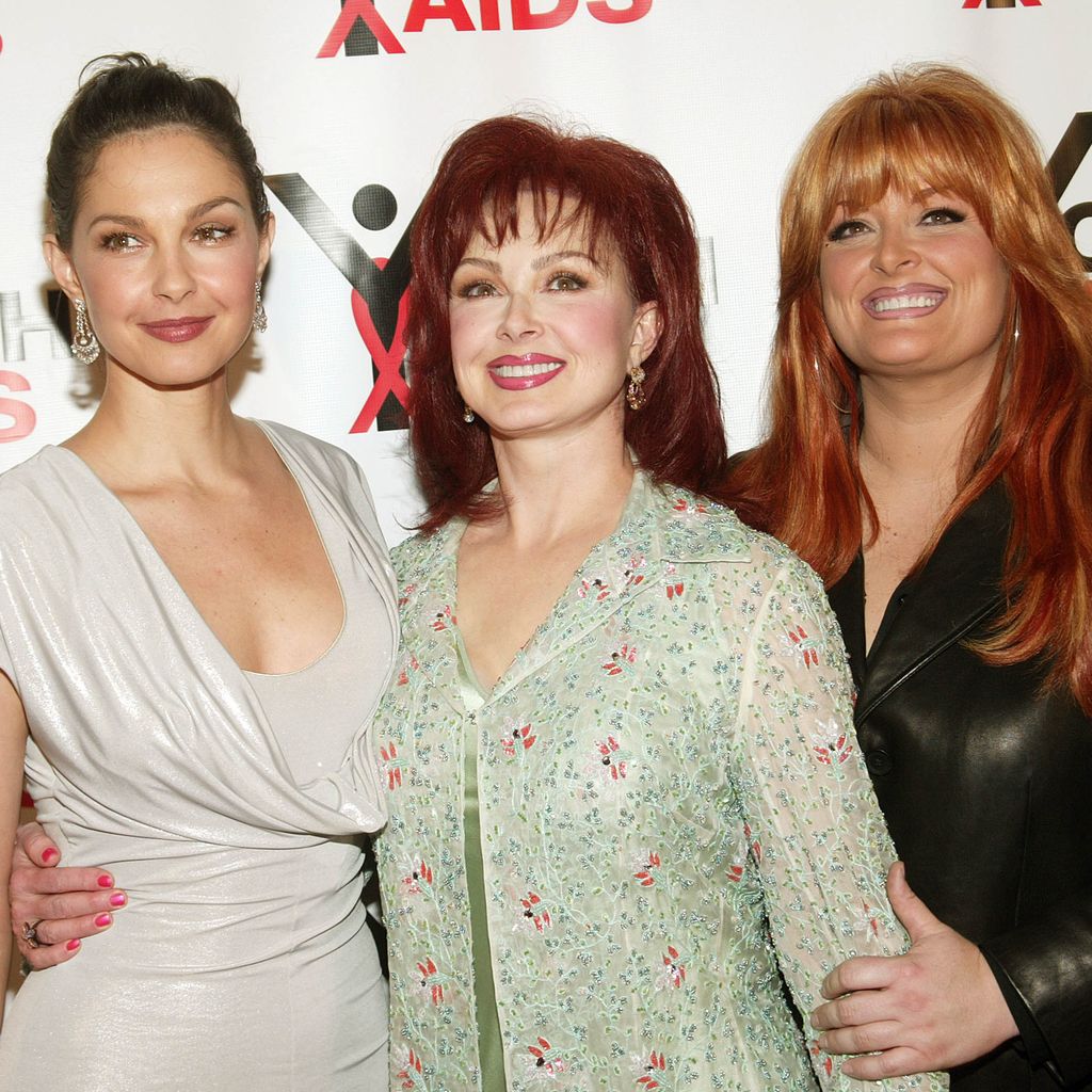 Ashley, Naomi und Wynonna Judd im Oktober 2003