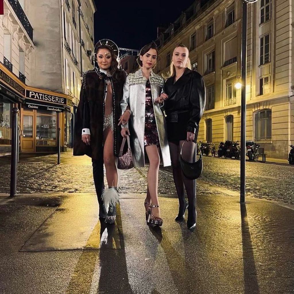 "Emily in Paris"-Stars Ashley Park, Lily Collins und Camille Razat
