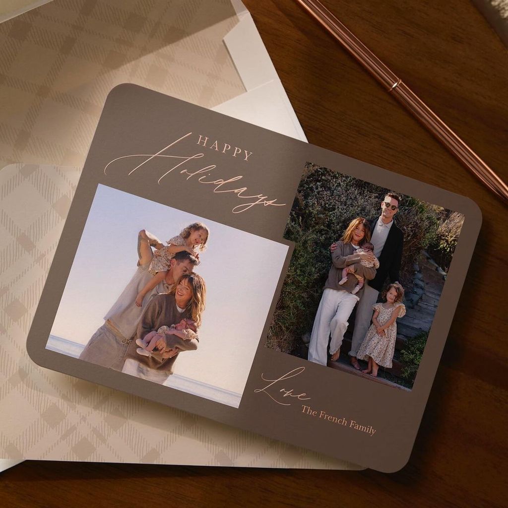 Ashley Tisdale mit Ehemann Christopher French und den Töchtern Jupiter und Emerson.