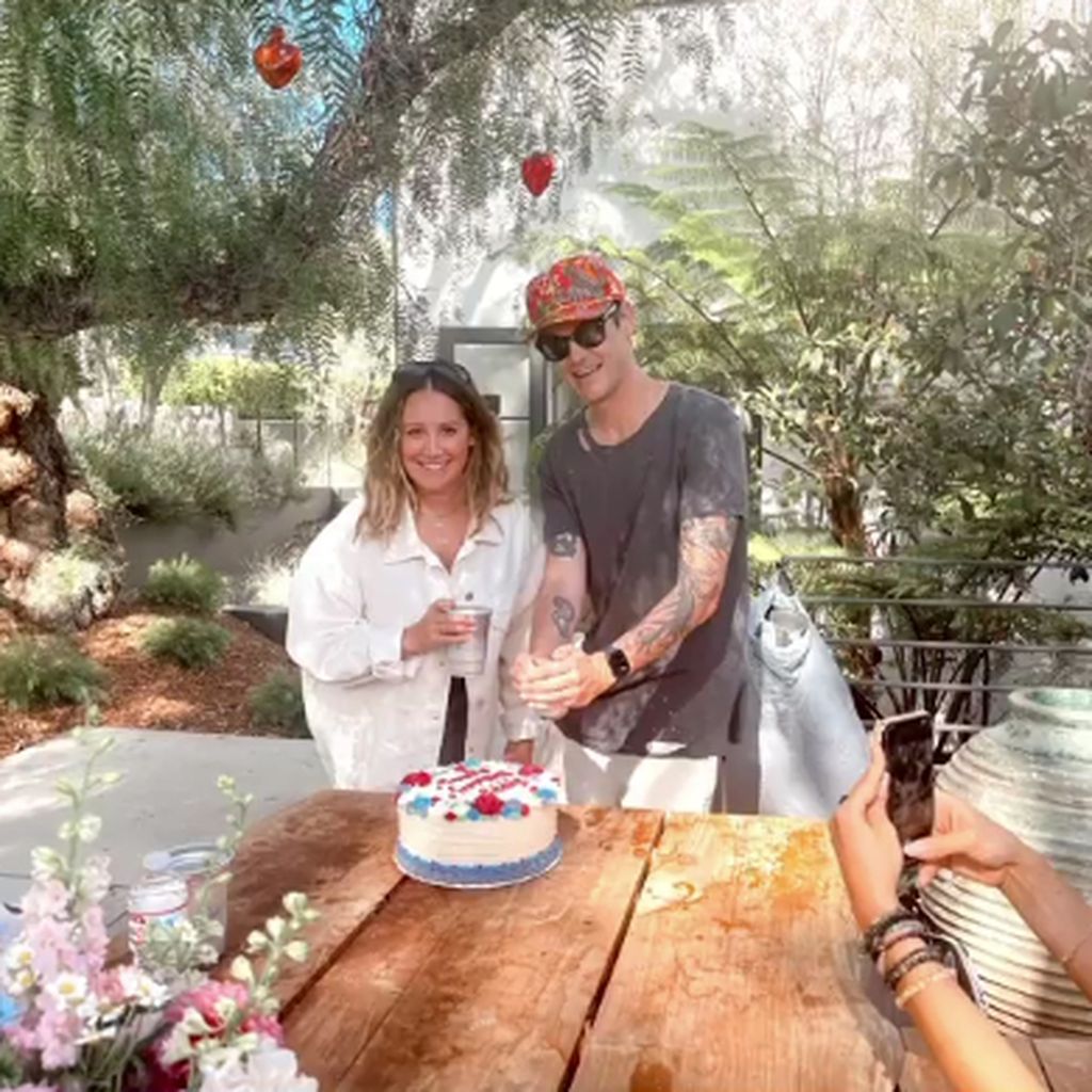 Ashley Tisdale und ihr Mann Christopher French im Juli 2021