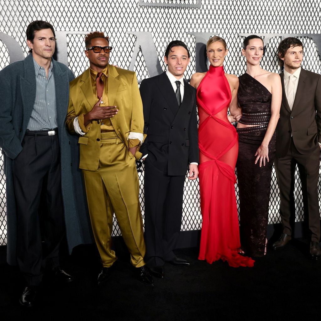 Ashton Kutcher, Jeremy Pope, Anthony Ramos, Bella Hadid, Rebecca Hall, Evan Peters und Isabella Rossellini bei der Premiere "The Beauty"