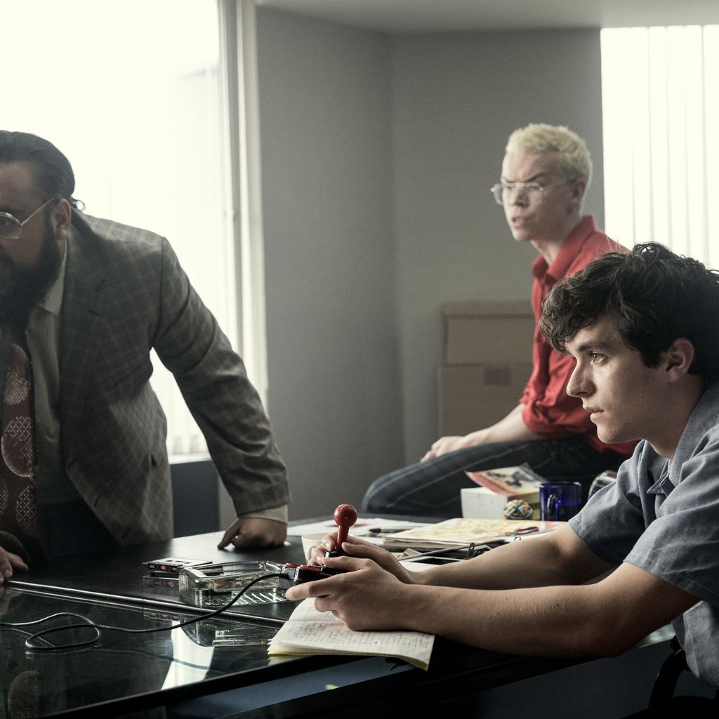 Asim Chaudhry, Will Poulter und Fionn Whitehead in "Black Mirror: Bandersnatch"