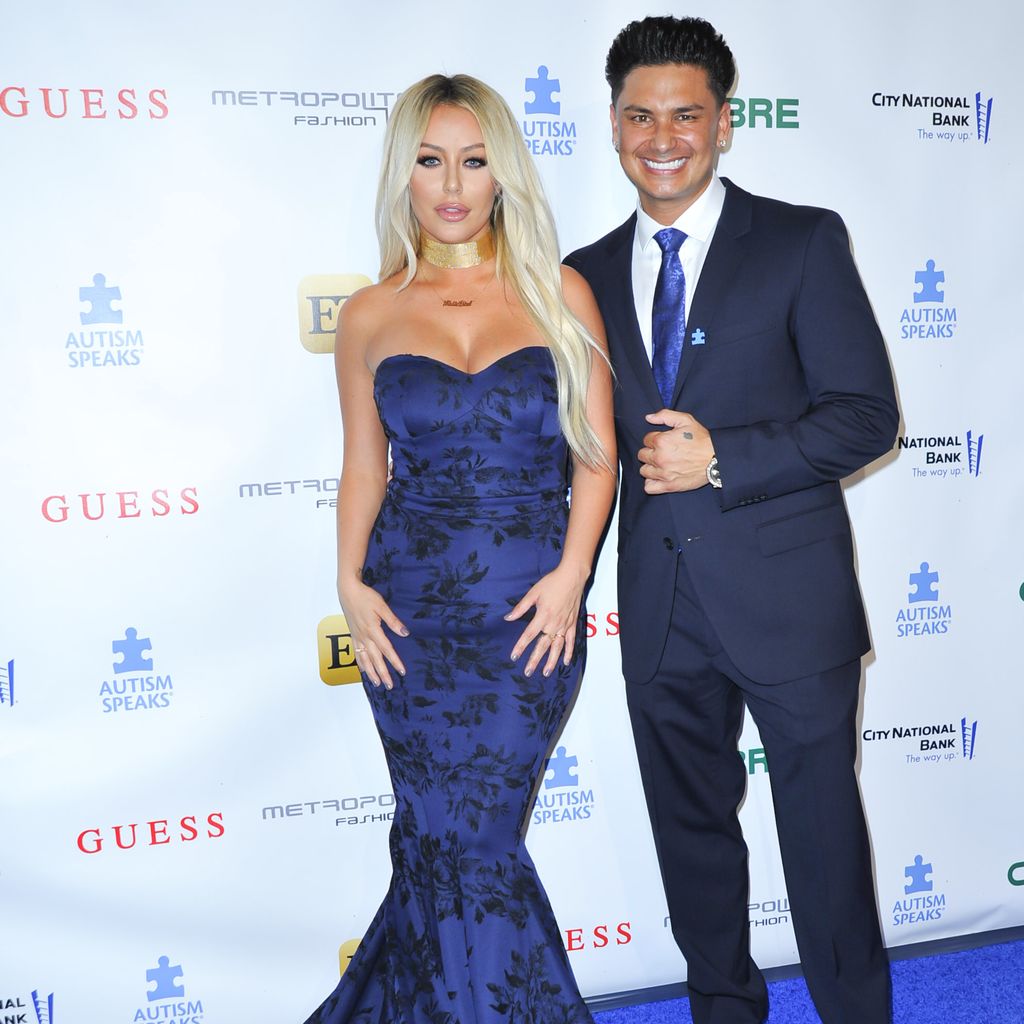 Aubrey O'Day und DJ Pauly D bei der Autism Speaks 'La Vie En Blue' Fashion Gala 2016 in Burbank
