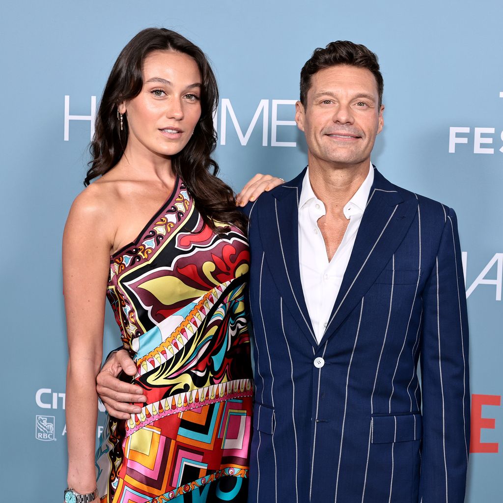 Aubrey Paige Petcosky und Ryan Seacrest, 2022
