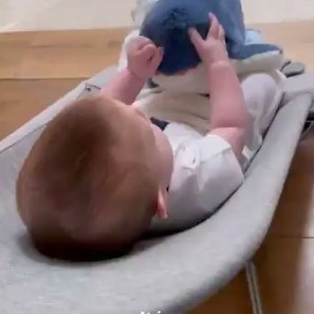 August Brooksbank, Juni 2021