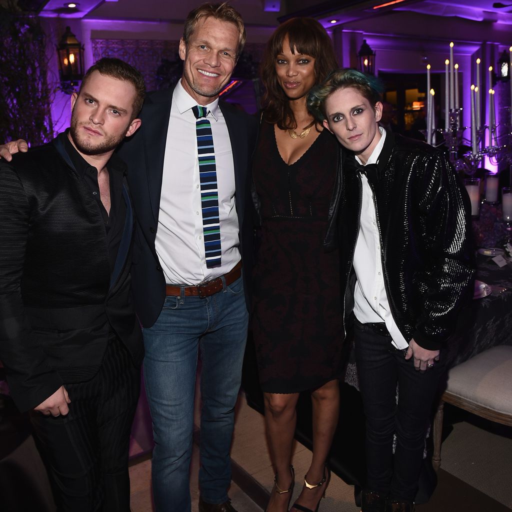 August Getty, Erik Asla, Tyra Banks und Natalia Getty im November 2014