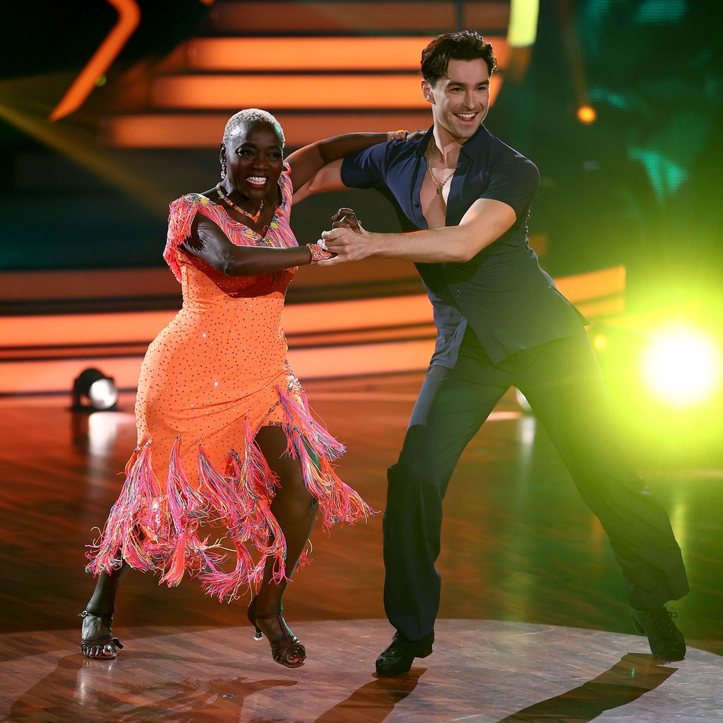 Auma Obama und Andrzej Cibis bei "Let's Dance" 2021