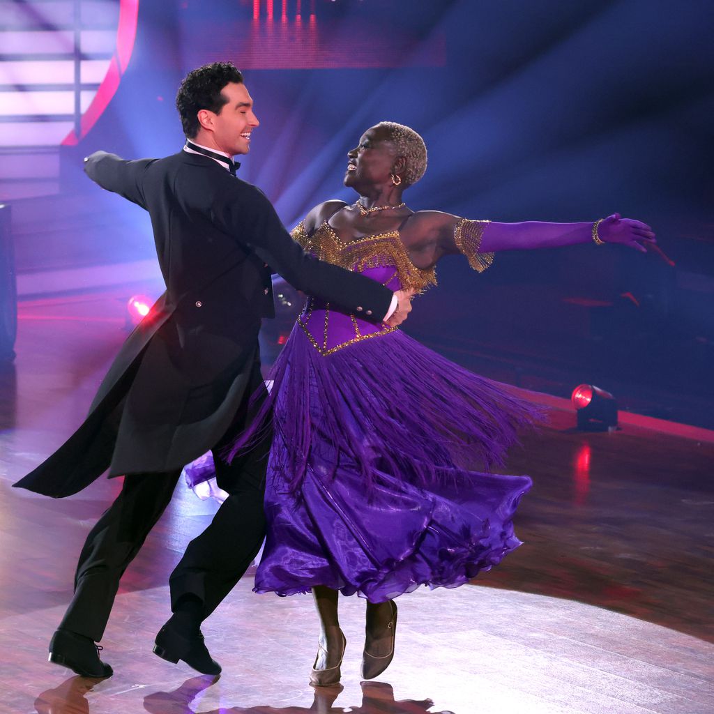 Auma Obama und Andrzej Cibis bei "Let's Dance", 2021
