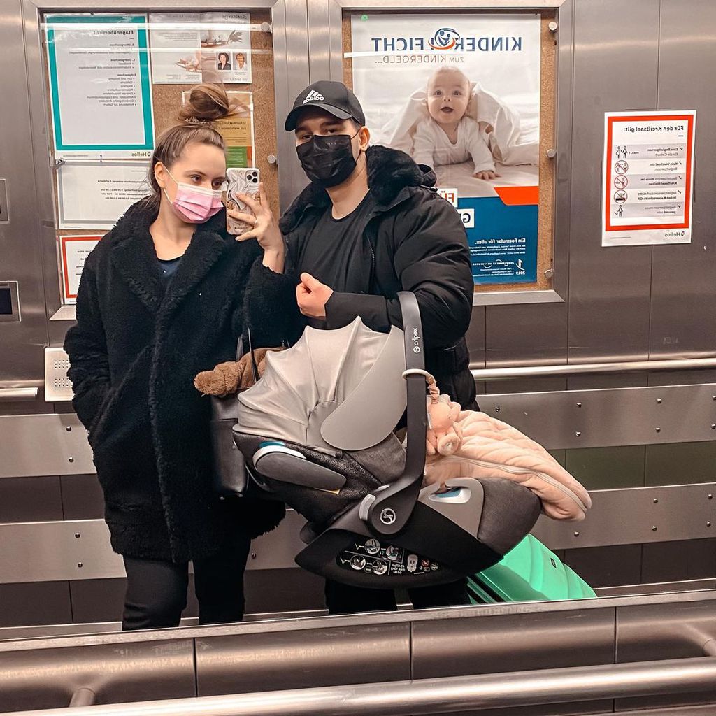 Aurel und Alena mit ihrer Tochter