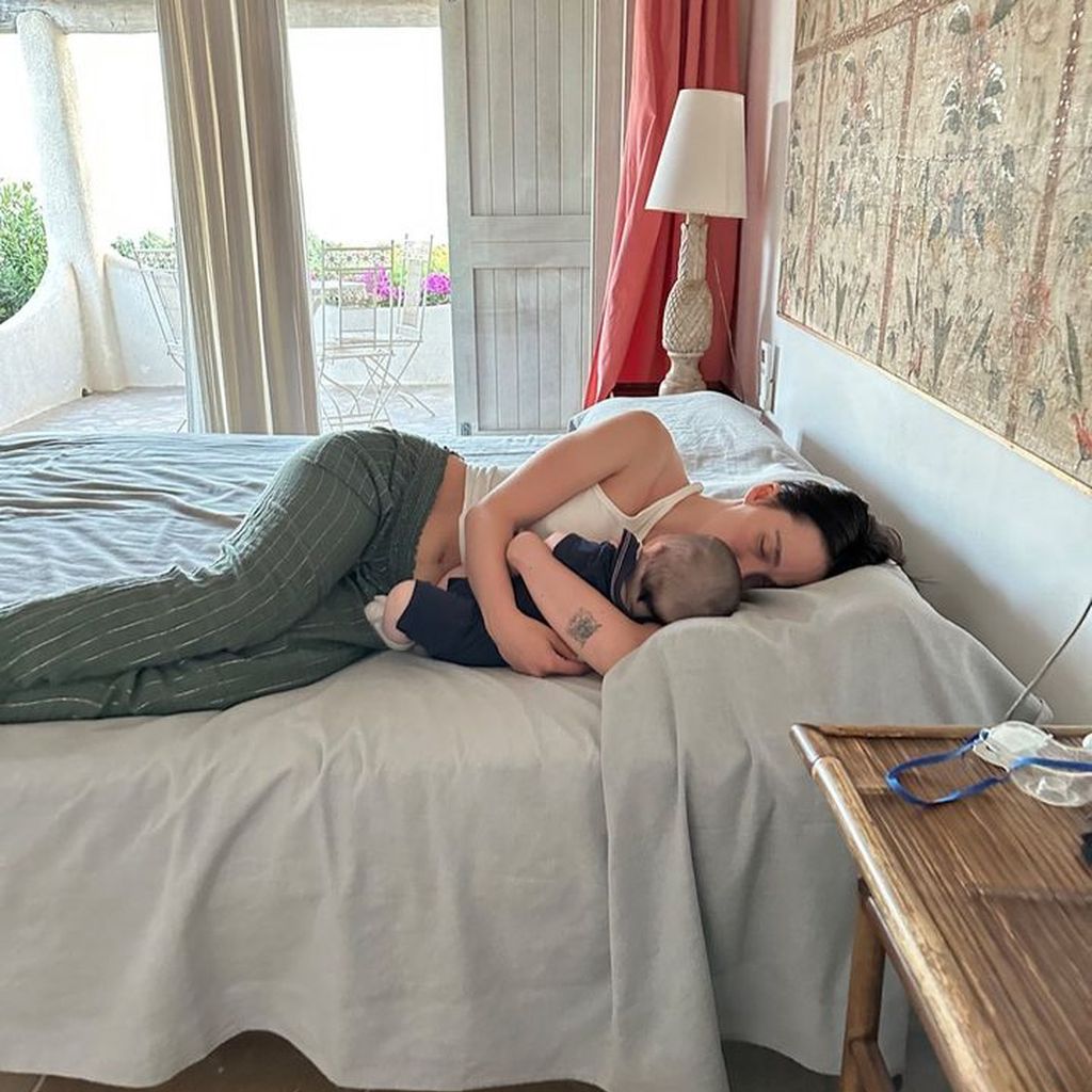 Aurora Ramazzotti mit Baby Cesare im August 2023
