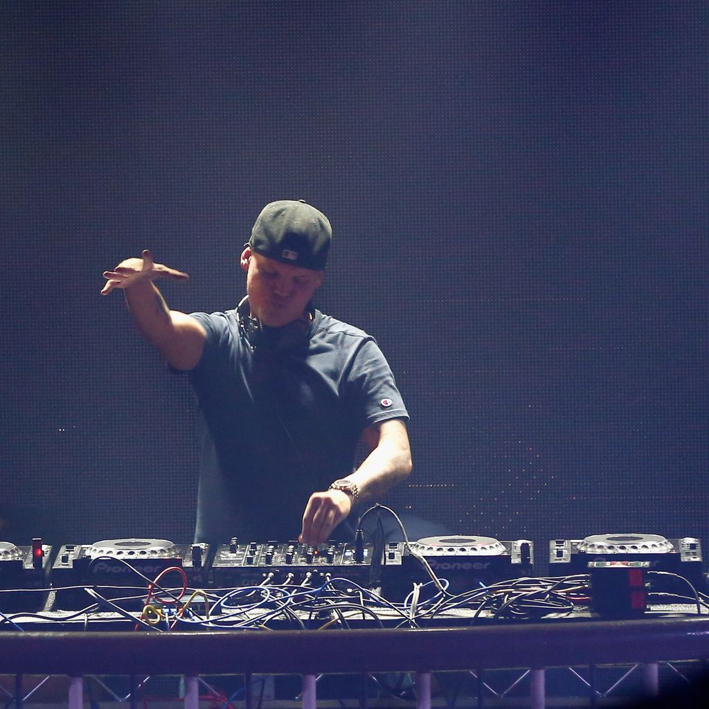 Avicii, DJ