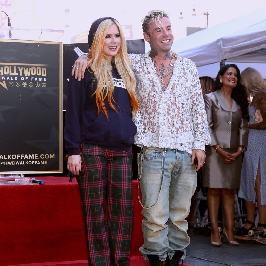 Avril Lavigne mit ihrem Verlobten Mod Sun in Los Angeles 2022