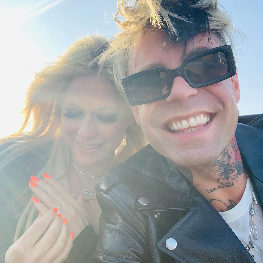 Avril Lavigne und Mod Sun nach ihrer Verlobung