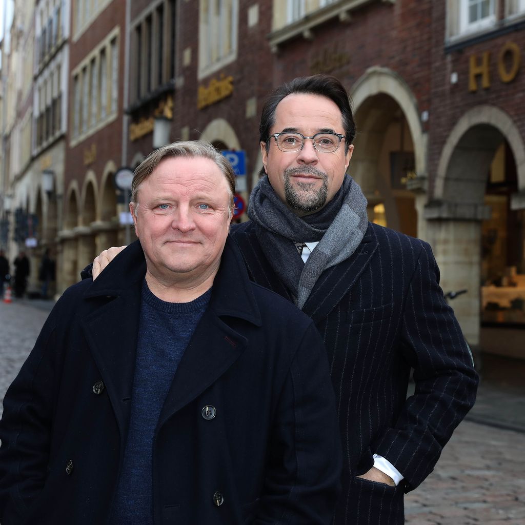 Axel Prahl und Jan Josef Liefers am "Tatort"-Set in Münster