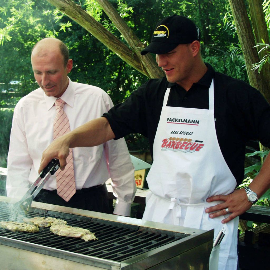 Axel Schulz als Werbeträger für Grillzubehör (2001)