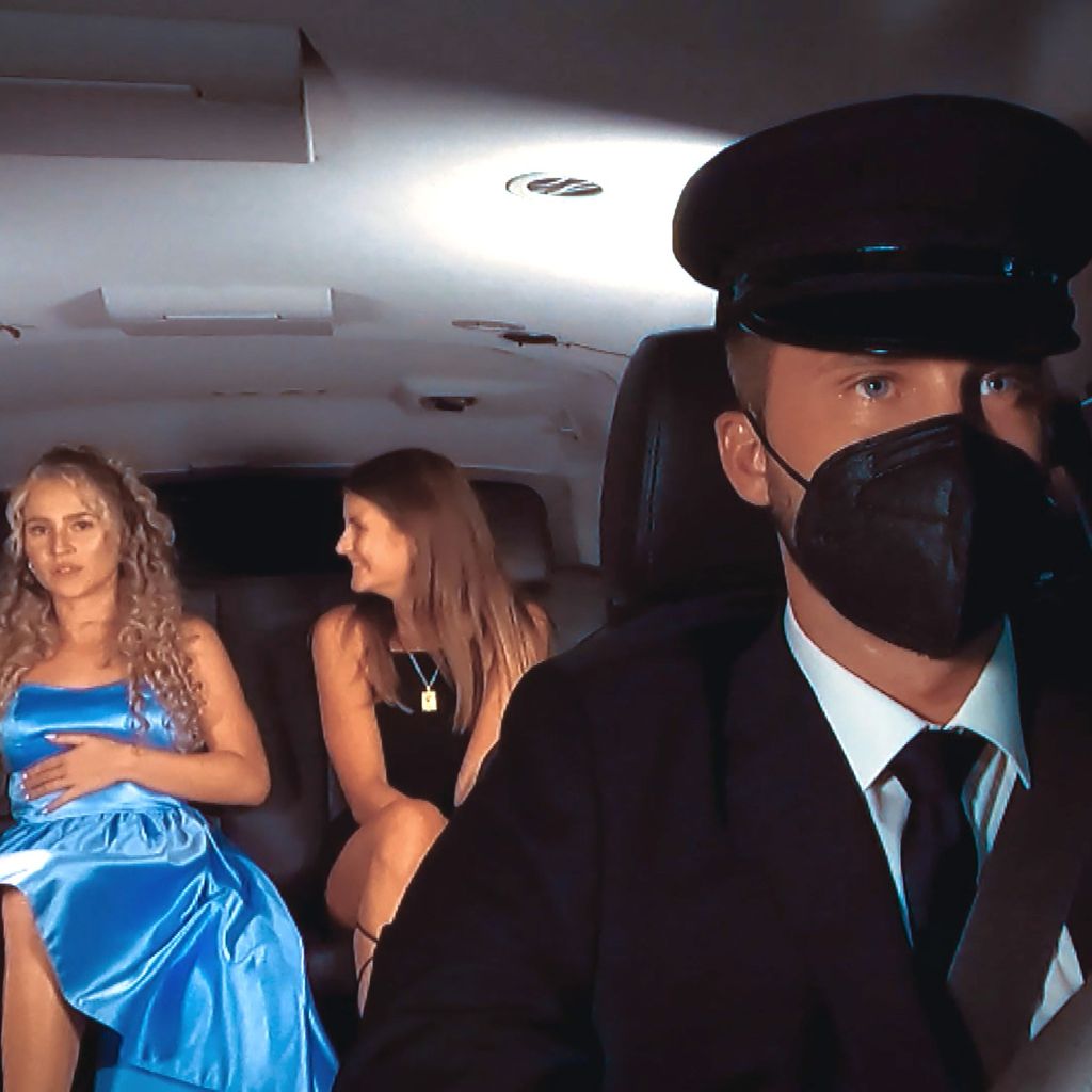 Bachelor Dominik Stuckmann mit Christina Rusch und Josephine Fischer