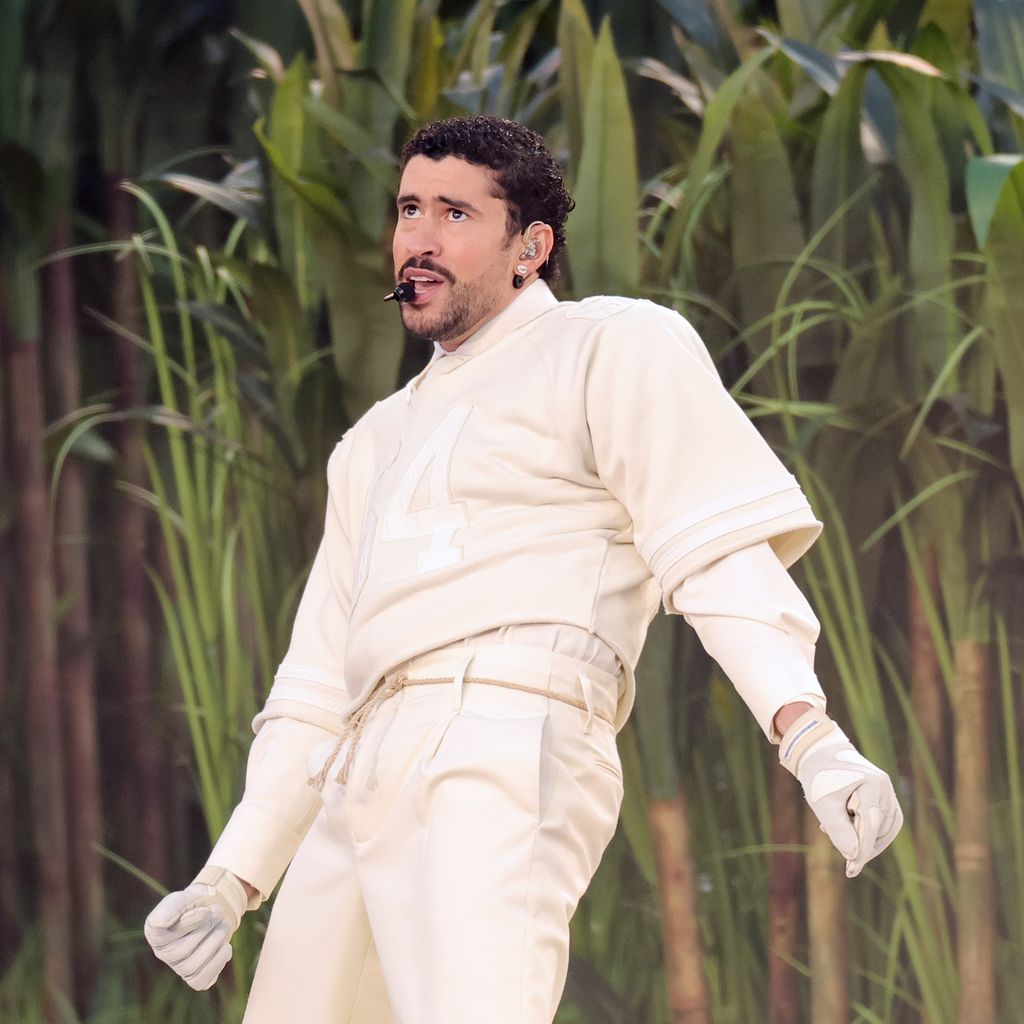 Bad Bunny bei der Apple Music Super Bowl LX Halftime Show im Levi’s Stadium, Santa Clara, 8. Februar 2026