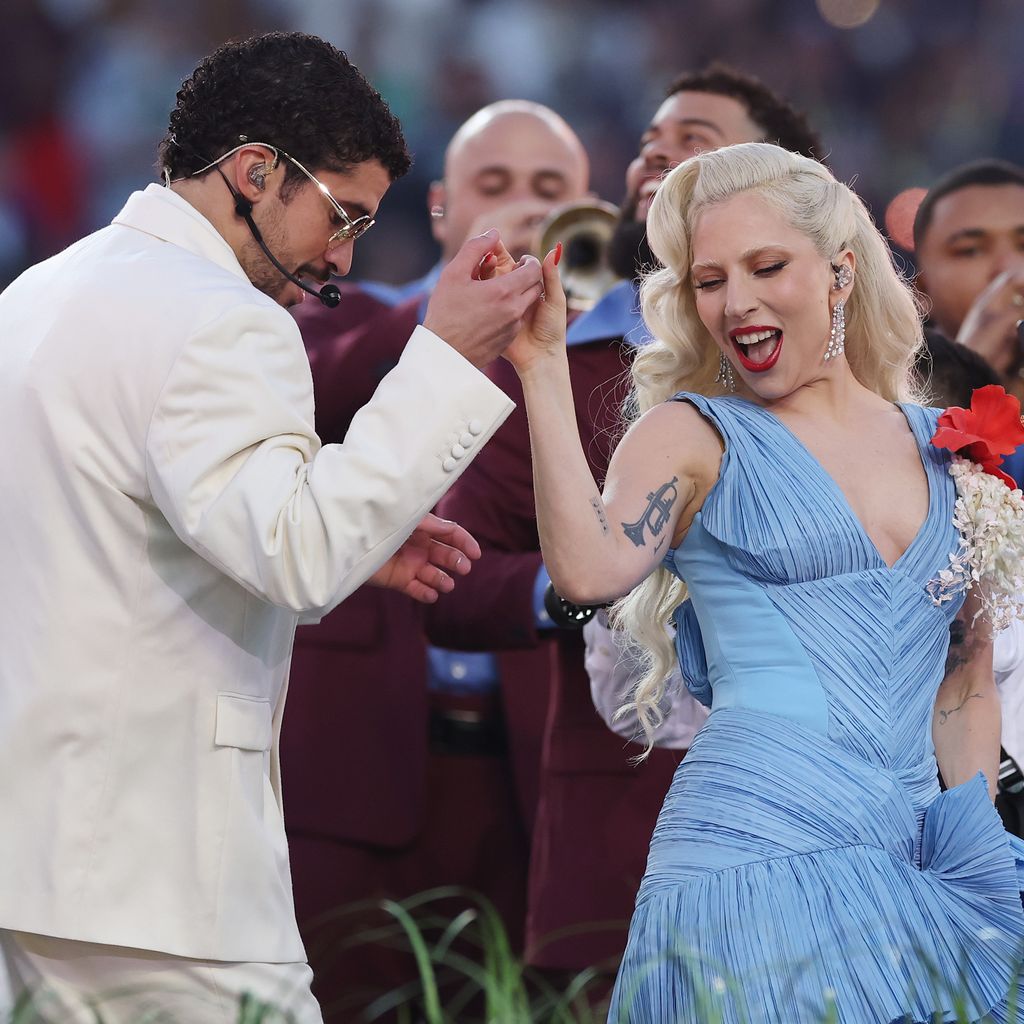 Auftritt von Bad Bunny und Lady Gaga bei der Apple Music Super Bowl LX Halftime Show in Santa Clara, Februar 2026