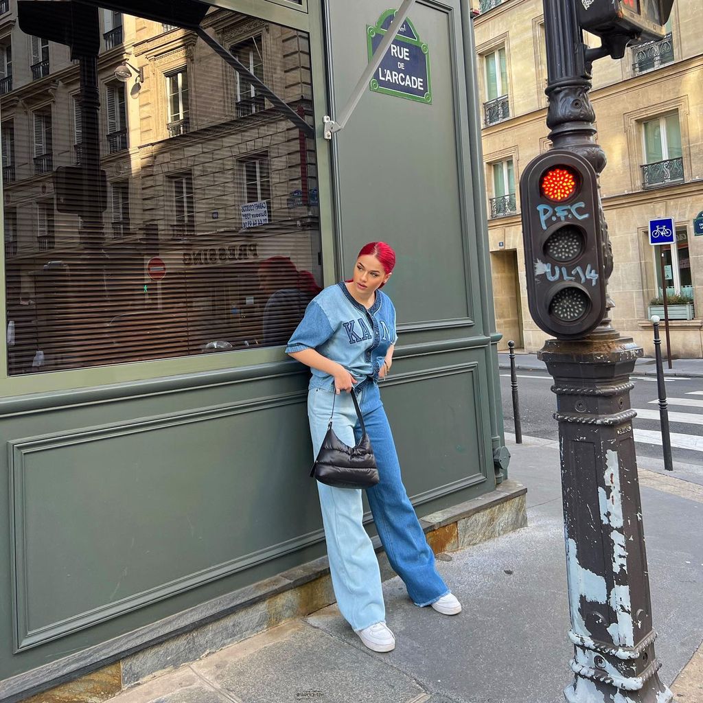 Rapperin Badmómzjay in Frankreich 2022