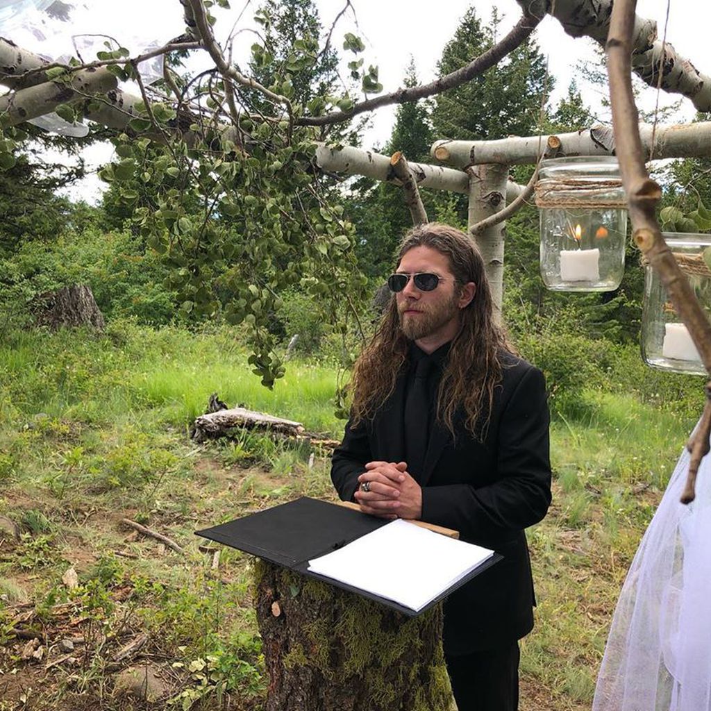 "Alaskan Bush People"-Star Bam Bam bei der Hochzeit seines Bruder Gabe