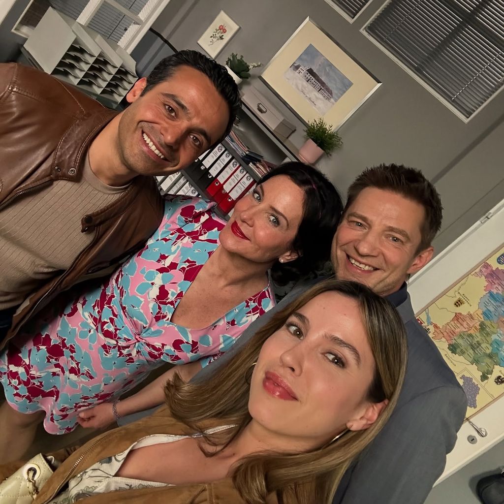 Baran Hêvî, Marisa Burger, Igor Jeftic und Alexandra Fonsatti bei "Die Rosenheim Cops"